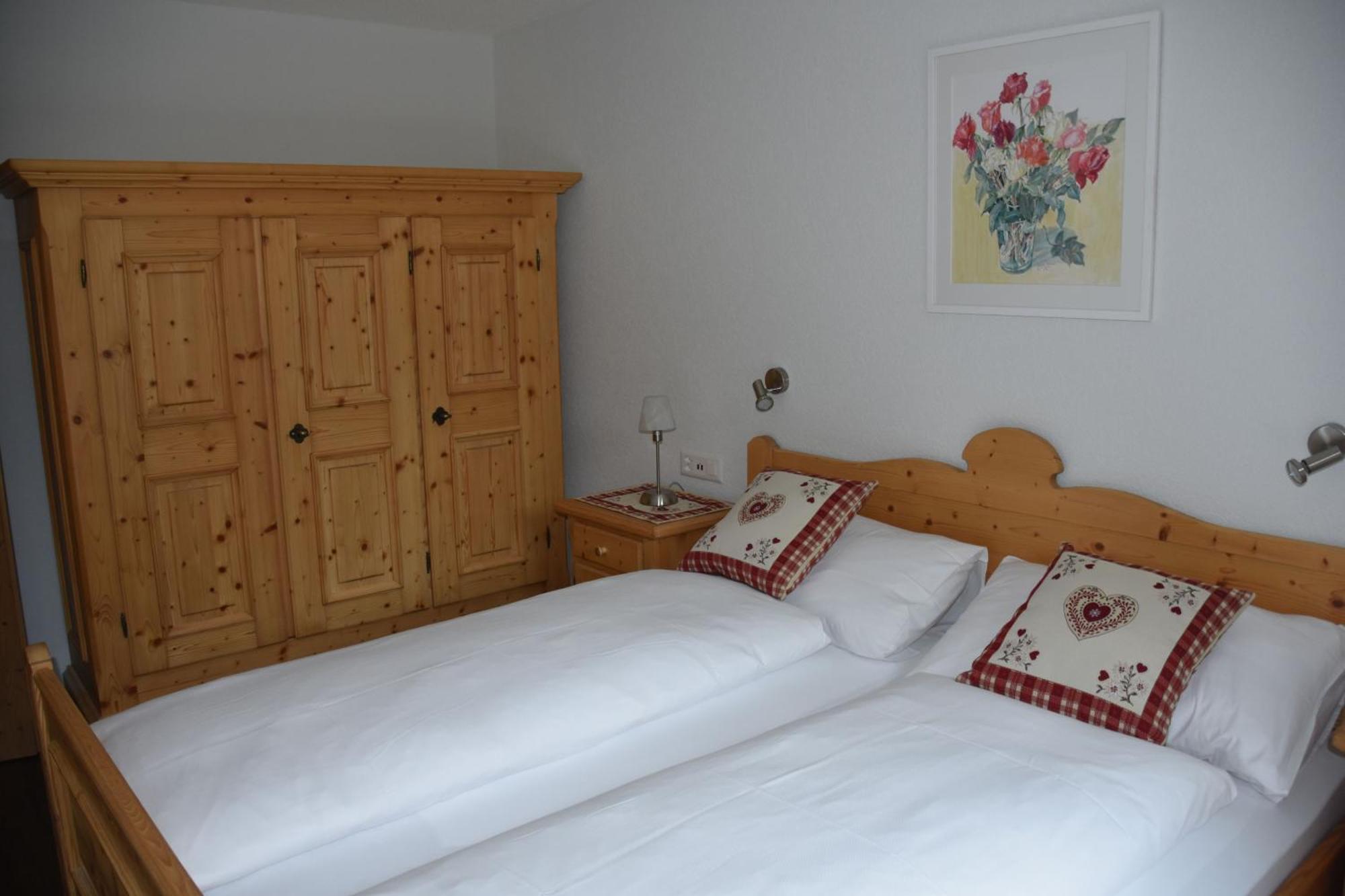 Ferienwohnungen Chalet Hohturnen 格林德瓦 外观 照片