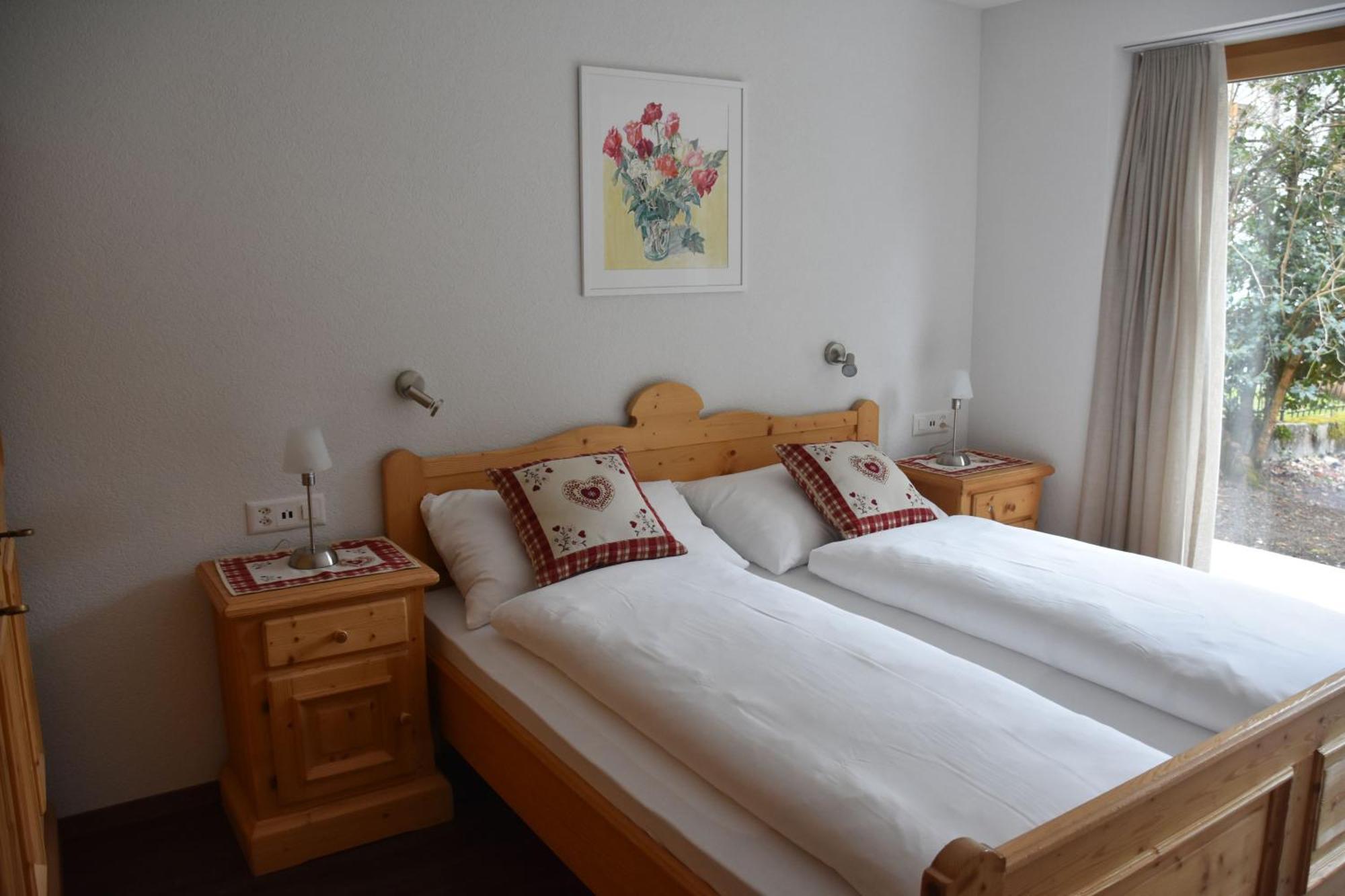 Ferienwohnungen Chalet Hohturnen 格林德瓦 外观 照片