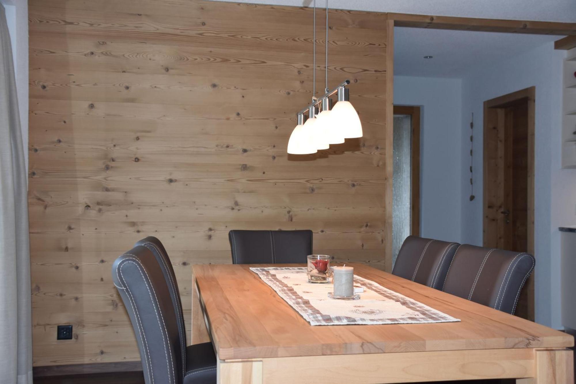 Ferienwohnungen Chalet Hohturnen 格林德瓦 外观 照片